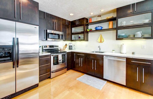 Walker Cabina | Lakefront Walker Home w/ Boat Dock & Lift!