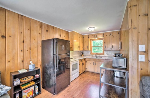Brazeau Cabaña | Lakefront Wisconsin Cottage w/ Dock & Hot Tub!