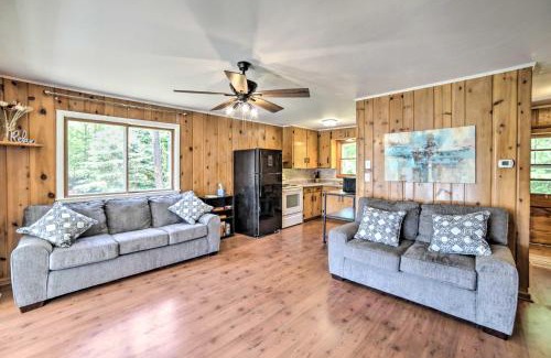 Brazeau Casa | Lakefront Wisconsin Cottage with Dock and Hot Tub!