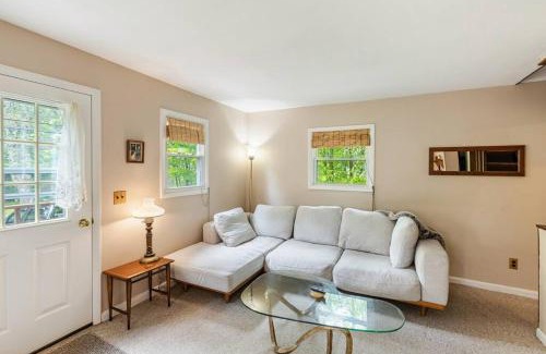 Ferndale Casa | Lakefront with Lots of Light and Private Dock Access