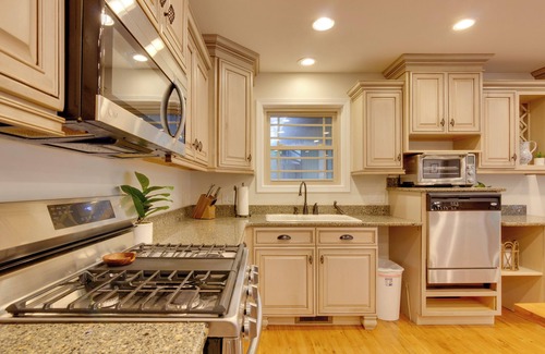 Tuxedo Casa | Lakefront Zirconia Home w/ Boathouse & Dock!