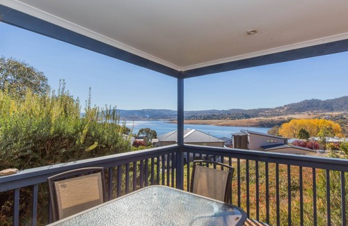 East Jindabyne Casa | 2/11 Rainbow Drive, Pueblo tirolés
