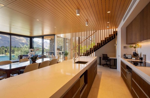 Queenstown Villa | Lakehouse 1, Free Parking, AC, Fire Place