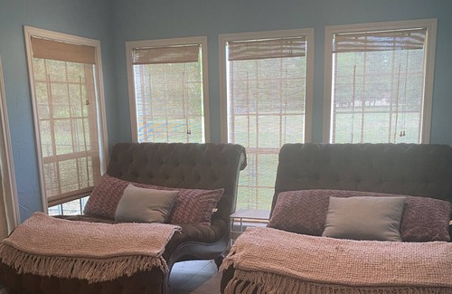 Dogwood Casa | Lakehouse getaway on lake Bob Sandlin, with private boat ramp and amazing views