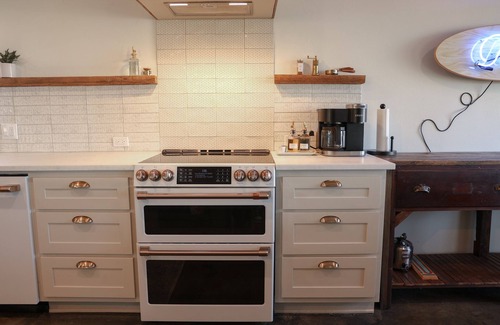 Azle Casa | Lakehouse on Eagle Mountain - Family Fun or Pickleball Getaway! NEW full Remodel