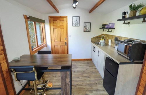 Raithby Cabaña | LAKEHOUSE, romantic, with a garden in Spilsby