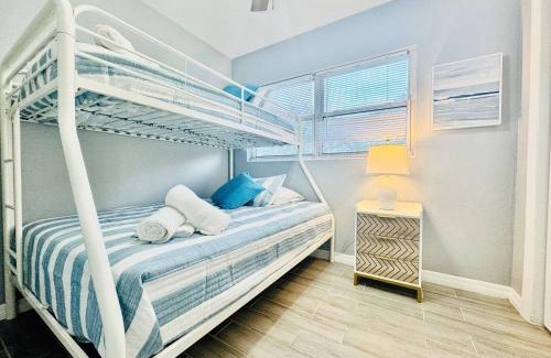 Crystal Lake Casa | Lakeland Gem Near Seu-fsc Game Room Fun