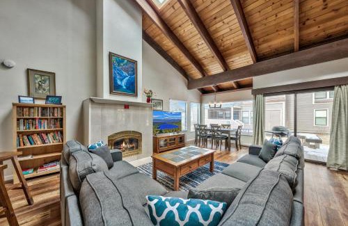 South Lake Tahoe Villa | Lakeland Village 603 Lakeview - See Ski Tahoe-Steps to Lake