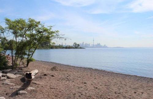 Humber Bay Apartamento | LakePark Artsy 3 bedroom Townhouse 1 Parking