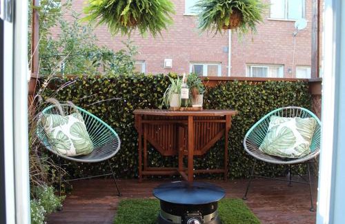 Humber Bay Apartamento | LakePark Artsy 3 bedroom Townhouse 1 Parking