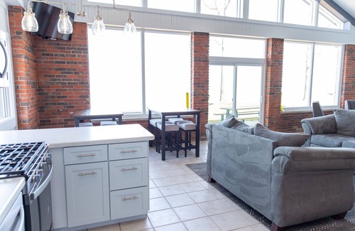Madison-on-the-Lake Casa | LakePointe Shores #1 ~ 5 Acres along the coast of Lake Erie in Madison!