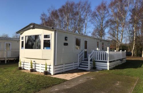 Tattershall Cabina | Lakes Breaks - 6 Meadows