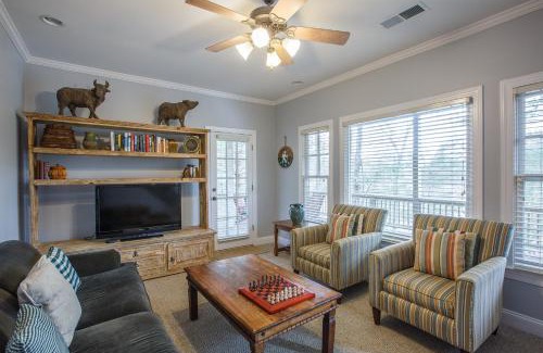Big Canoe Casa | Lakes Edge Lodge - Water Views Community Golf