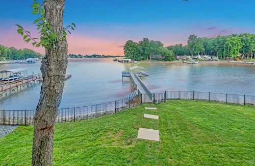 Westport Casa | Lakeshore Adrift