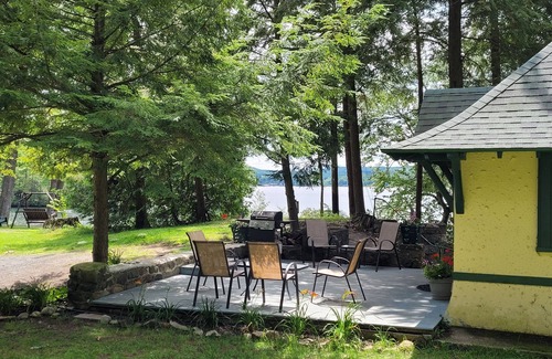 Lake George Cabaña | Lakeshore Cottage en finca privada