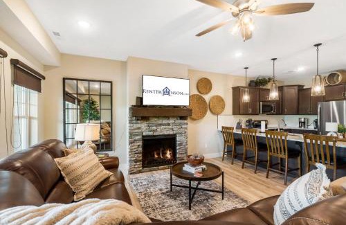 Branson Casa | Lakeshore Getaway