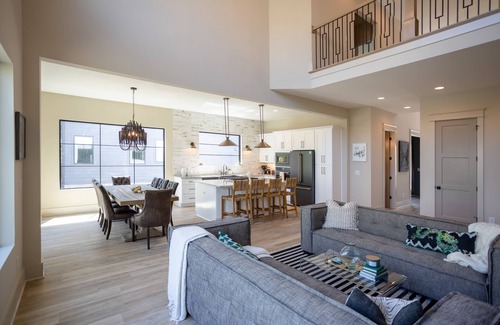 Winchester Casa | Lakeshore Modern! Lake front with platform dock and 2 kayaks, firepit and views