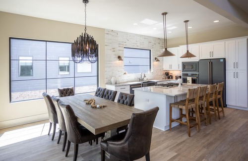 Winchester Casa | Lakeshore Modern! Lake front with platform dock and 2 kayaks, firepit and views