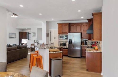 Fennville Casa | Lakeshore Woods Escape