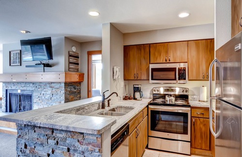 Lakeside Village Condominio | Lakeside 1491