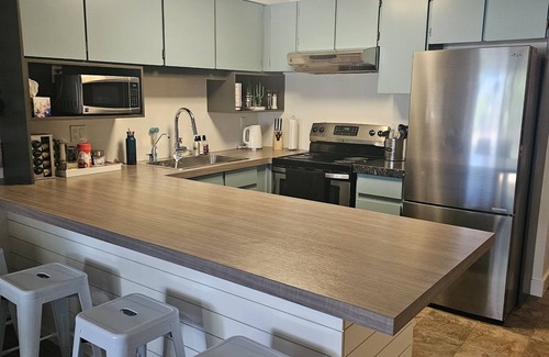 East Kootenay Casa | Lakeside 3 bed townhome w/ private beach access!