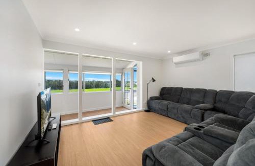 Koonawarra Apartamento | Lakeside 3 Bedrooms House