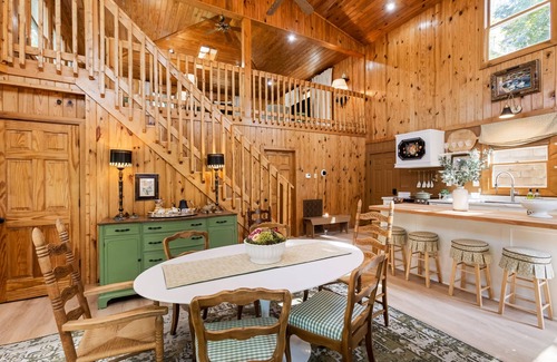 Silver Point Casa | Lakeside 3 BR Retreat - Huge Decks, 1 mile from Hurricane Marina & Beach