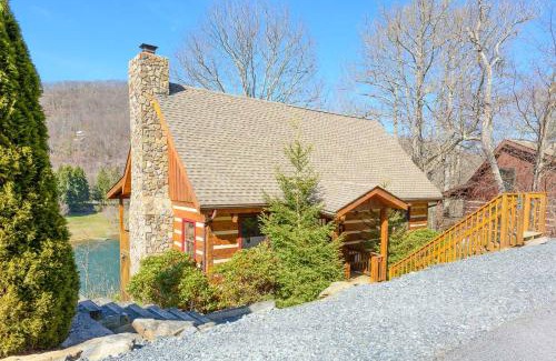 Seven Devils Casa | Lakeside at Hawksnest