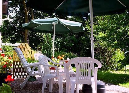 Falkensee Apartamento | Lakeside Bed and Breakfast Berlin - Pension Am See
