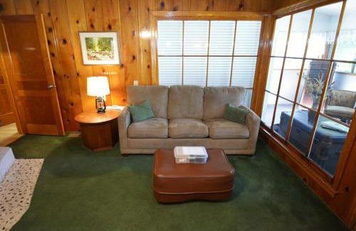 Bass Lake Casa | Lakeside Cabin With Lake View Free Night Special