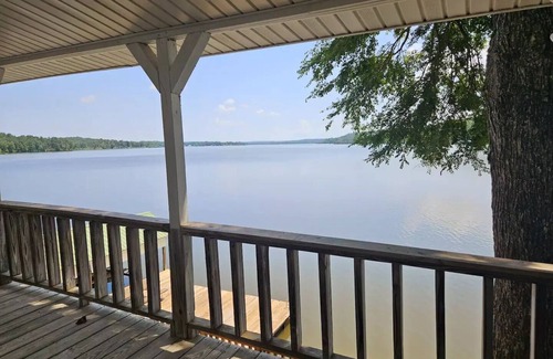 Andalusia Chalet De Esquí | Lakeside Chalet on Beautiful Gantt Lake!