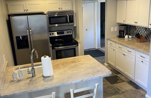 Pinehurst Condominio | Lakeside Condo on Pinehurst #5