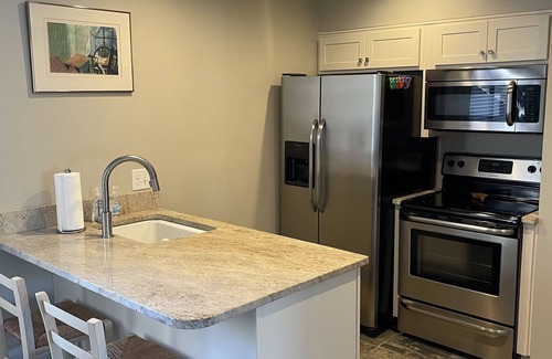 Pinehurst Condominio | Lakeside Condo on Pinehurst #5