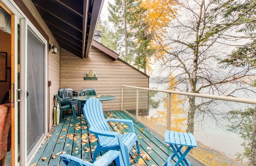 Whitefish Condominio | Lakeside condominio w / piscina compartida / jacuzzi / sauna y acceso a la playa - perros bienvenidos!