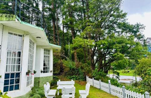 Nuwara Eliya Villa | Lakeside Cottage by Clover
