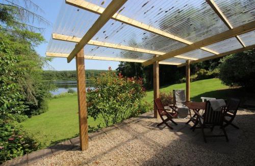 Milltown Casa | LAKESIDE COTTAGE - Familiy, Golfing & Fishing