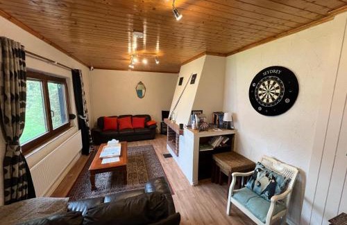 Milltown Casa | LAKESIDE COTTAGE - Familiy, Golfing & Fishing