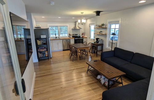 Cooperstown - Otsego Lake Cabaña | Lakeside Cottage in Cooperstown
