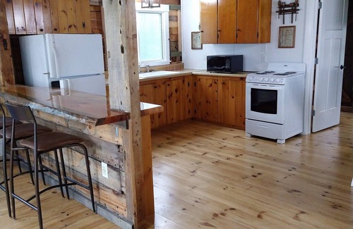 Litchfield Cabaña | Lakeside Cottage On Tacoma lakes