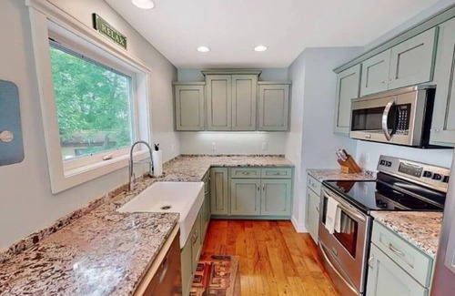Sauk Centre Cabaña | Lakeside Cottage on the Water
