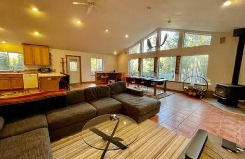 Valley of the Sun Casa | Lakeside Drive Retreat