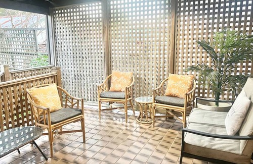 Long Jetty Casa | Lakeside Escape steps To The Lake and Beach