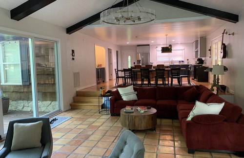 Scottsville Casa | Lakeside Family Retreat, NEW LISTING, Refunished red door barn, Dock Access
