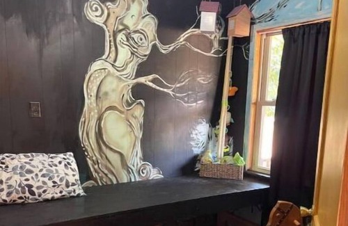 Leesville Cabaña | Lakeside Farmhouse - Pets Welcome