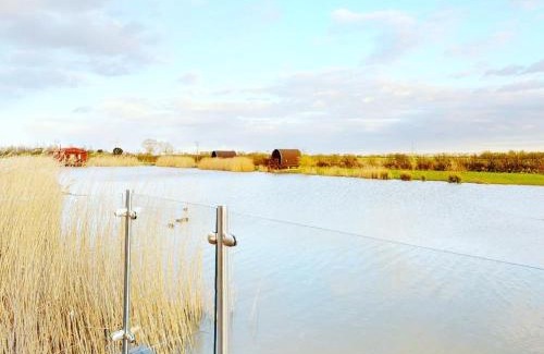 Boston Casa | Lakeside Fishing Cabins