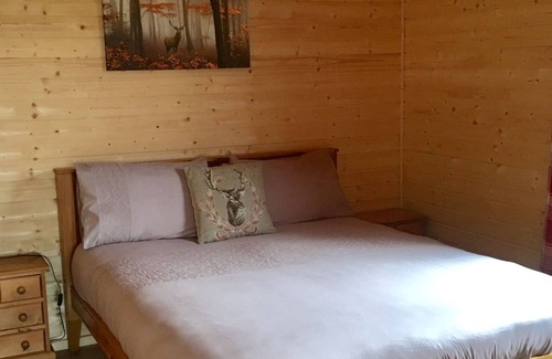 Boston Cabina | Lakeside Fishing Cabins
