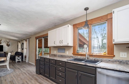 Gaylord Casa | Lakeside Getaway includes Hot Tub