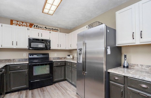 Gaylord Casa | Lakeside Getaway includes Hot Tub