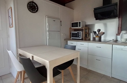 Vernet-la-Varenne Casa | Lakeside gite