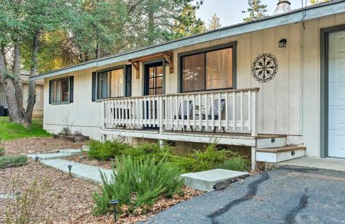 Groveland Casa | Lakeside Groveland Home with Hot Tub, Near Yosemite